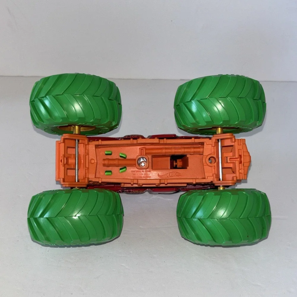 MEGA-WREX Dragon MONSTER TRUCK RARE Red With Green Tires 2020 Hot Wheels
